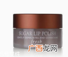 唇部干燥是什么引起的？天生皮薄易脱水