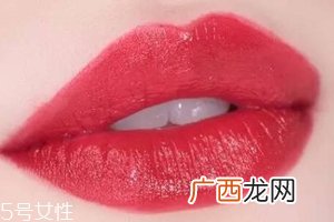 唇部干燥是什么引起的？天生皮薄易脱水