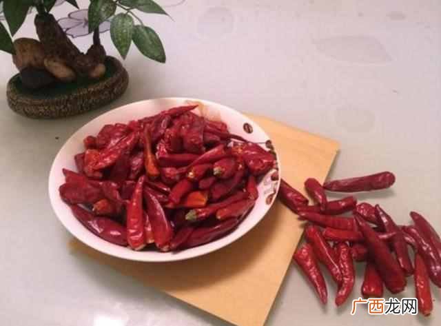 火锅底料都用了哪些配料（自己在家怎么制作好