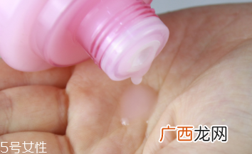 兰蔻粉水适合什么年龄？只针对年轻肌底