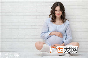 亲润和袋鼠妈妈哪个好用？孕妇专用品牌