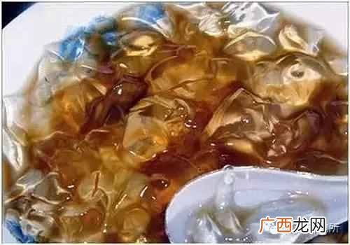 一点点中的仙草是什么(奶茶中常见的配料是什
