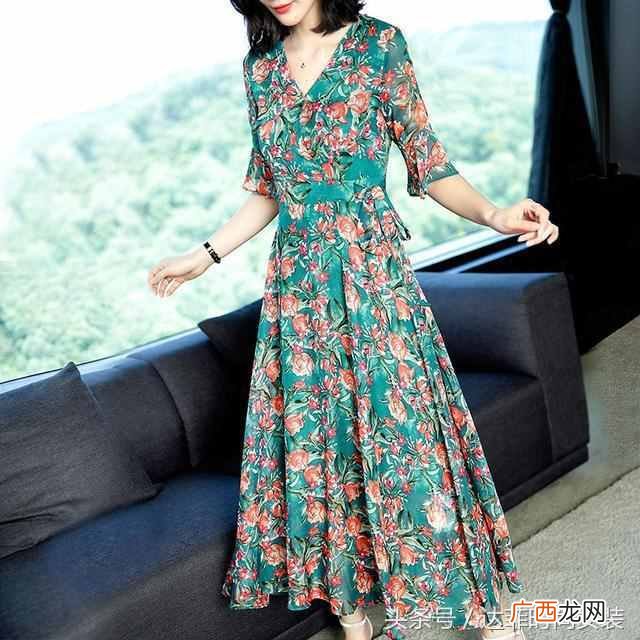 四十多岁穿什么样的裙子好看（40-50岁适合穿哪些