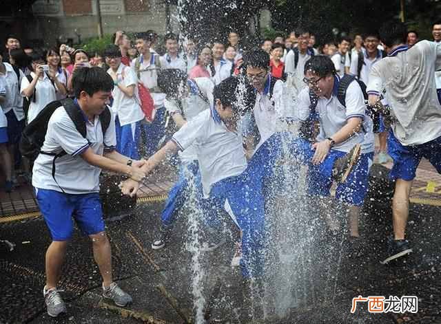 学生暑假都干什么呢（高考过后的学生暑假都会