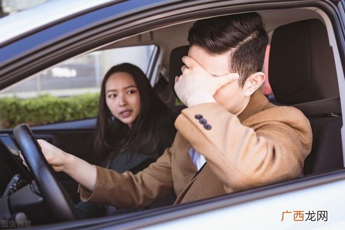 50岁以后离婚的夫妻 50岁离婚男人的结果