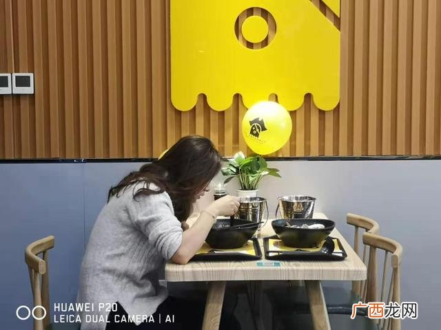 开一家小店需要多少钱,开一个小吃店大概需要多少钱