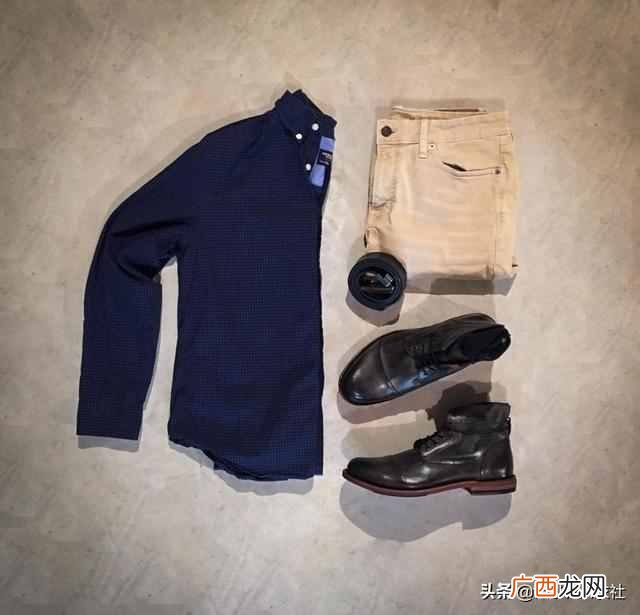 男士休闲裤配什么衬衫好看（休闲裤配什么衬衣
