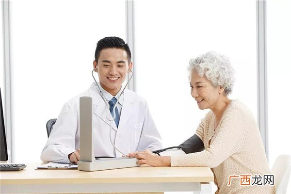 哪些食物容易引发高血压高血压该吃什么食物