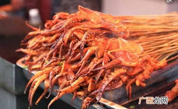 东北夜市小吃什么最火（常见的东北夜市有哪些