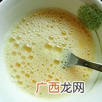 贝贝南瓜蒸蛋