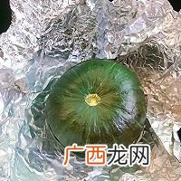 贝贝南瓜蒸蛋