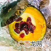 贝贝南瓜蒸蛋