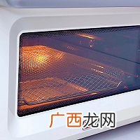 满口酥香的鸡蛋芝麻薄脆