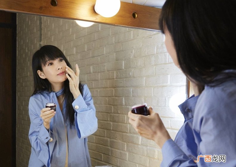 怎样让自己越来越年轻 冻龄女神们这样做