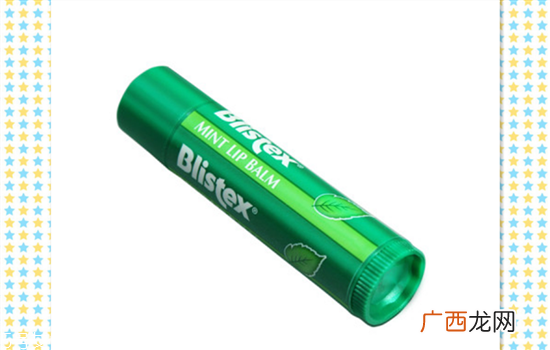 blistex唇膏有哪几款？使用唇膏应该适量