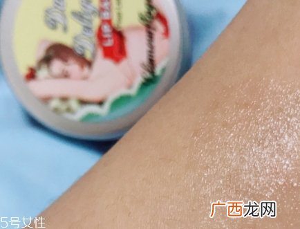 润唇膏保质期是多久?过期的润唇膏不建议使用