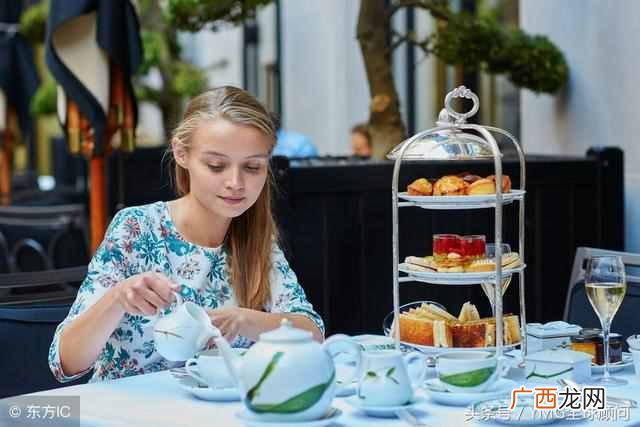 英国人的性格特点是什么（英国风土人情习俗有