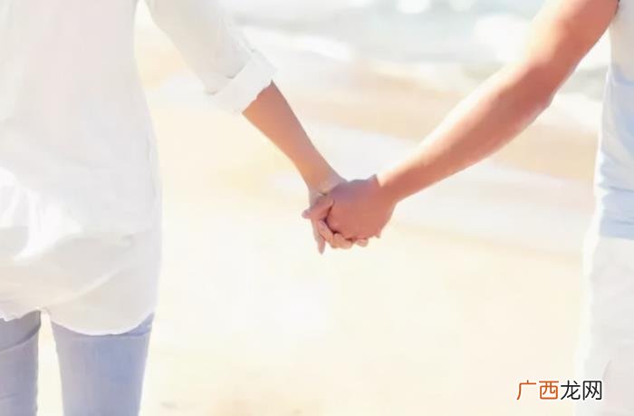 相亲女孩说不合适还能追吗，女孩说不合适还能追吗