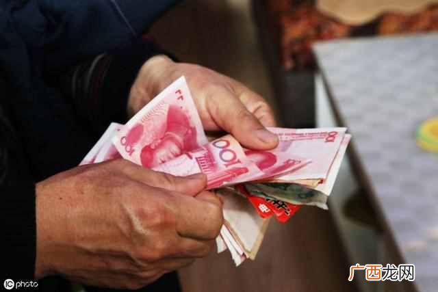 现在网上做什么赚钱快投资小（没本钱一个月赚