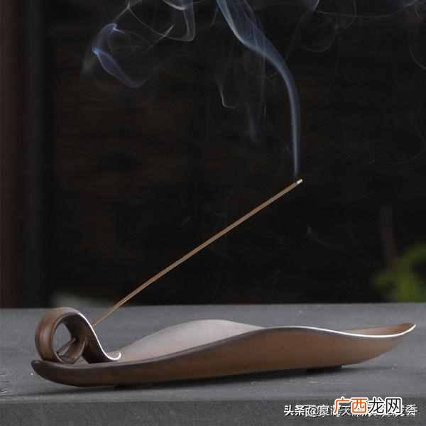 沉香熏香有什么特点 沉香香薰是干什么用的