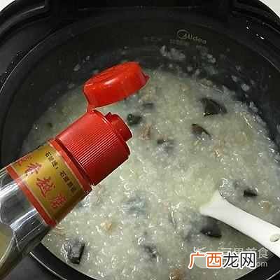 皮蛋瘦肉粥怎么做好吃（皮蛋瘦肉粥里面要放什