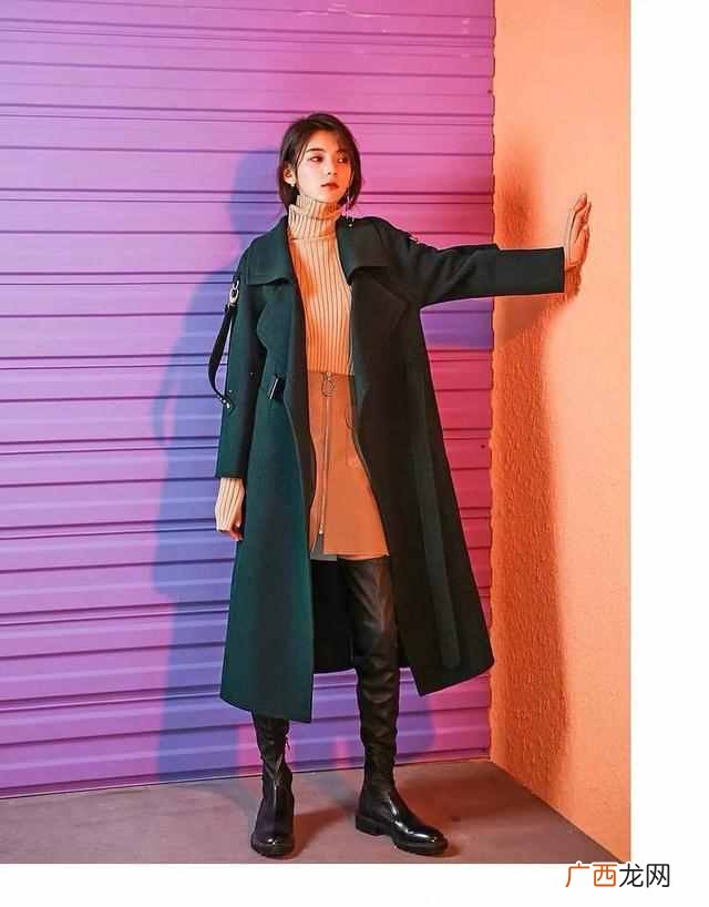 墨绿色服装搭配指南 墨绿色配什么颜色衣服