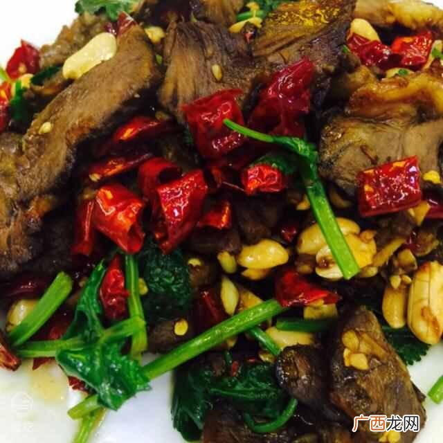 老鹅扛枪是什么菜（哪里可以吃到老二扛枪这道