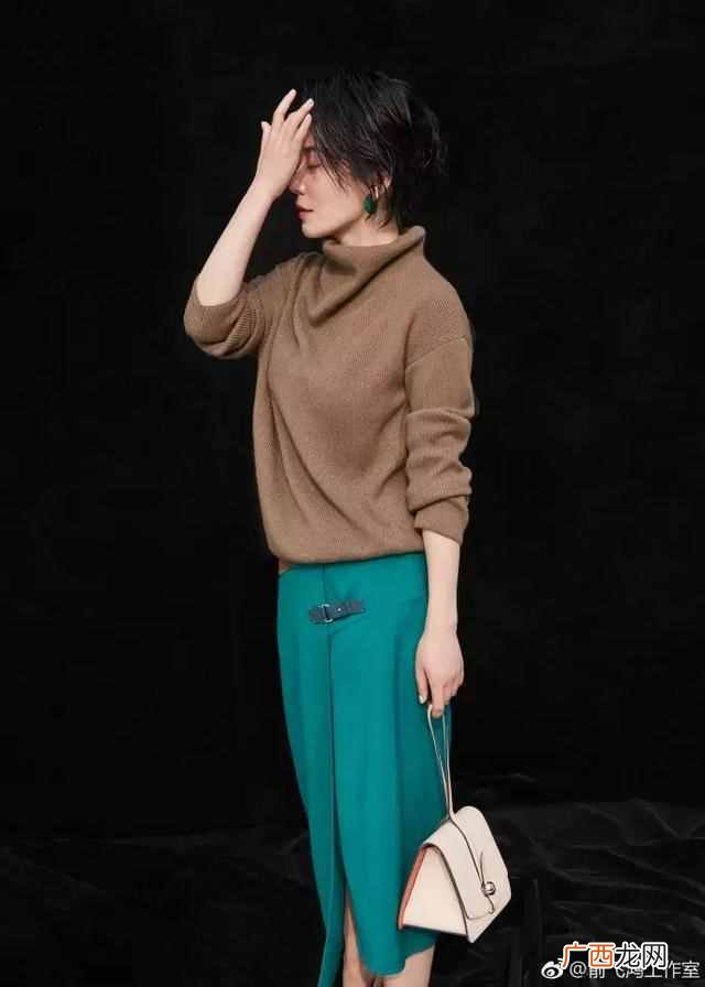 蓝宝石配什么颜色衣服（珠宝和衣服应该怎么搭