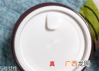 兰芝唇膜孕妇能用吗？起皮嘴唇的福音