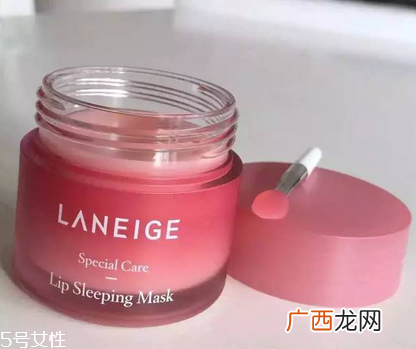 兰芝唇膜一周使用几次？千万不要用舌头去舔嘴唇