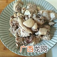 小鸡炖蘑菇