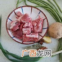 排骨土豆炖豆角