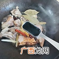 排骨土豆炖豆角