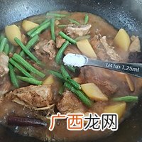 排骨土豆炖豆角