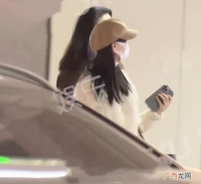 任嘉伦老婆妻子，任嘉伦与老婆罕同框
