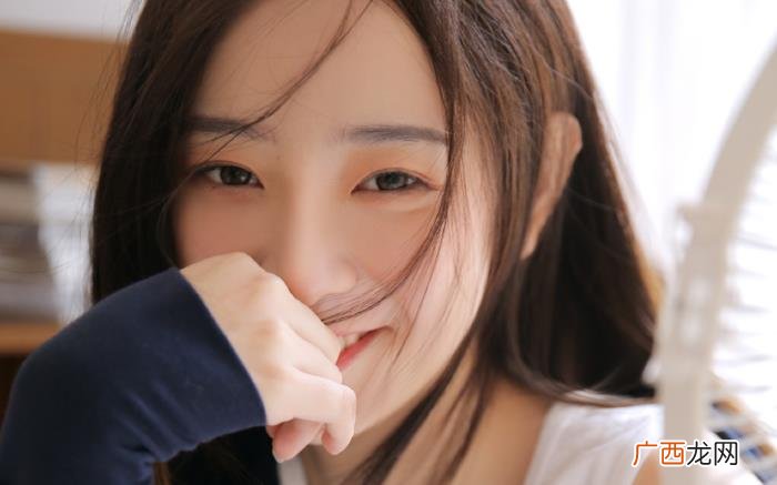 如何和女孩子聊天找共同话题，你跟心仪女生聊天时