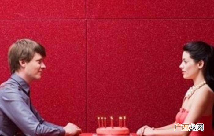 加上相亲对象微信第一次怎么办，男生该如何与相亲对象聊天