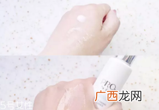 脸上有斑点怎么去除?食疗/精华/面膜三管齐下