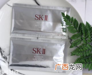 脸上有斑点怎么去除?食疗/精华/面膜三管齐下