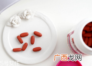脸上有斑点怎么去除?食疗/精华/面膜三管齐下