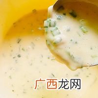 补钙小葱鸡蛋饼
