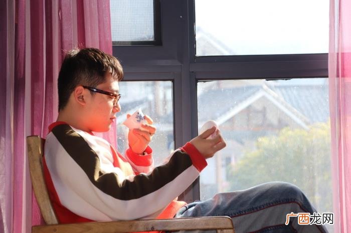 但我们也要学会苦中作乐 苦中作乐的唯美句子