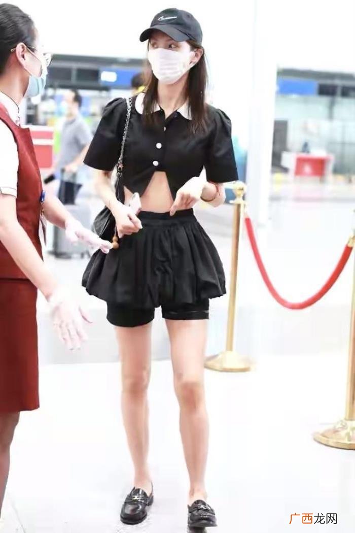 金晨身材比例好吗,金晨又成功穿出三七分比例身材