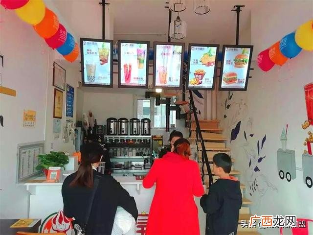 奶茶店加盟费大概多少钱 奶茶店费用预算分析