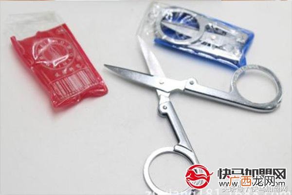 2元店一年能挣多少钱 想开2元店在哪里进货