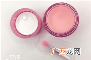 怎么使用唇膜更好发挥作用?敷完唇膜后需要护理