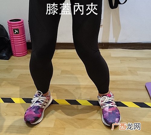 深蹲的标准动作深蹲膝盖会痛该怎么办