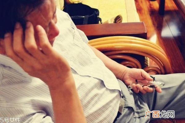 高血压动脉硬化引起头晕刮痧有效缓解