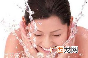 洁面乳和洗面奶是一种产品吗？洗面奶适合干皮