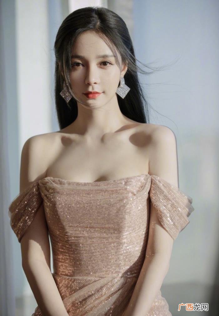 沈梦辰年轻时候的照片，沈梦辰17岁照片曝光